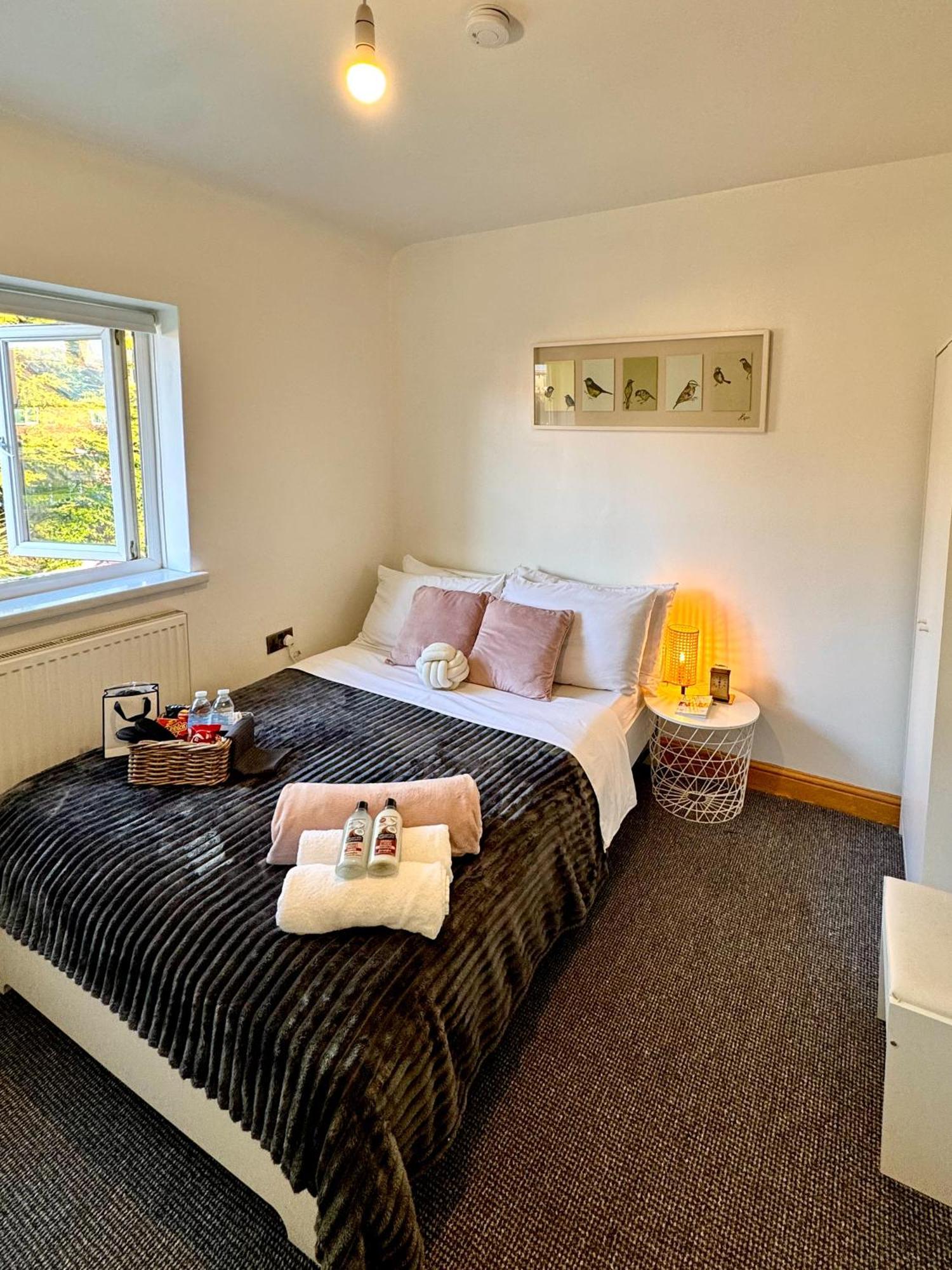 Contractor Haven- 3Bdr Crew House, Free Parking, Fast Wifi & Private Garden Apartment Nottingham Exterior photo